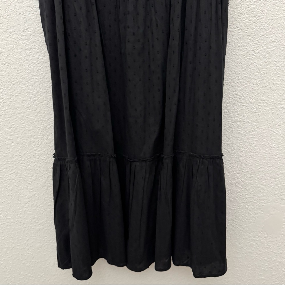 Old Navy Sleeveless Waist Defined Embroidered Clip Dot Maxi Dress Black NWT - Picture 7 of 16